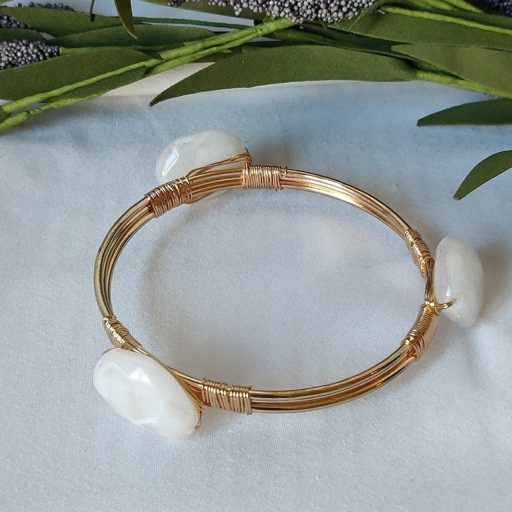 EUC Wire Wrapped Gem Bracelet